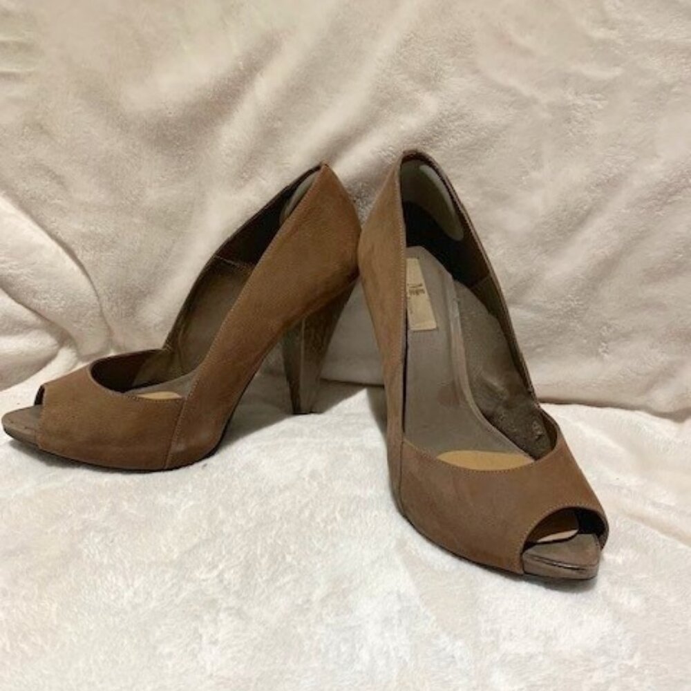 Mia Limited Edition Heels, Size 10M